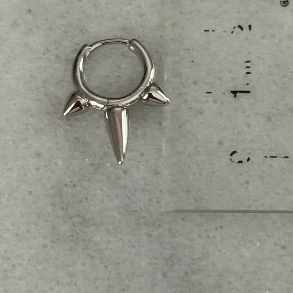 Sterling Silver Spike Huggie Hoop Earrings Brand New - Picture 4 of 5